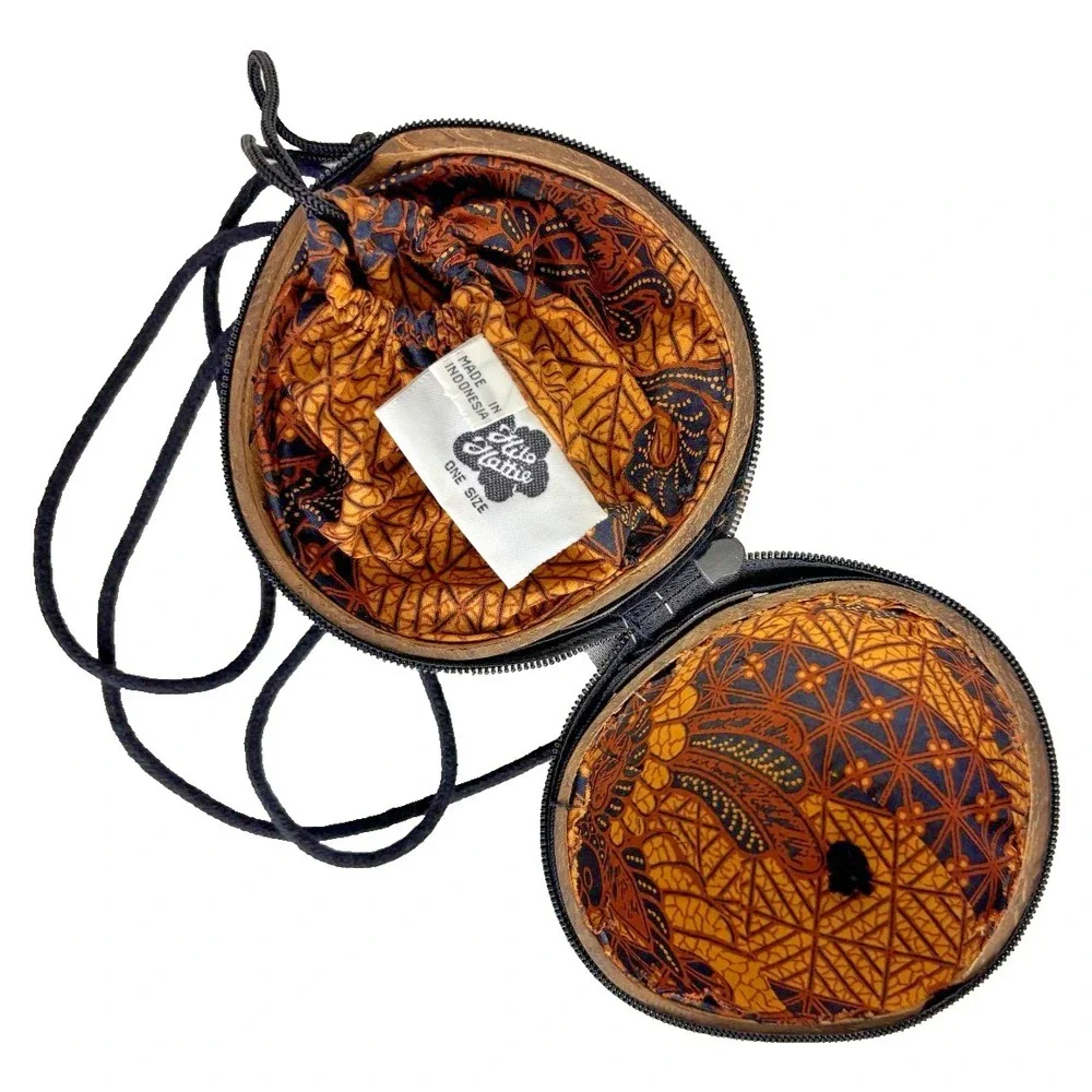 RARE Hilo Hattie Handmade Authentic Coconut Shell Bag Purse Batik Indonesia